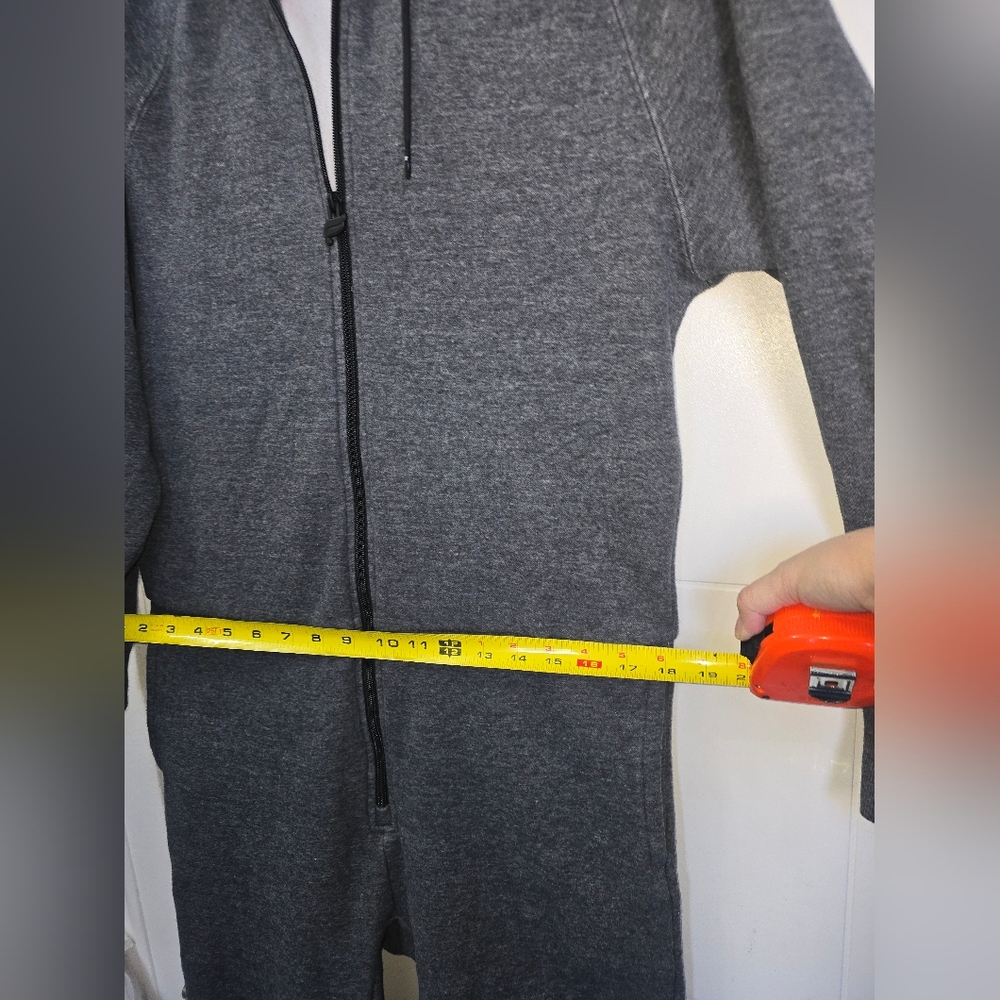 Fabletics Mens Gray To-Go Hooded Jumpsuit Sz S - Picture 12 of 13